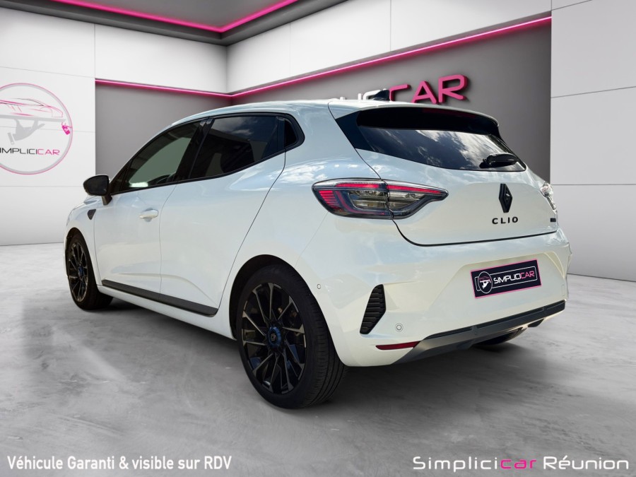 Annonce RENAULT CLIO d'occasion CLIO à Reunion (97)﻿ de 2024