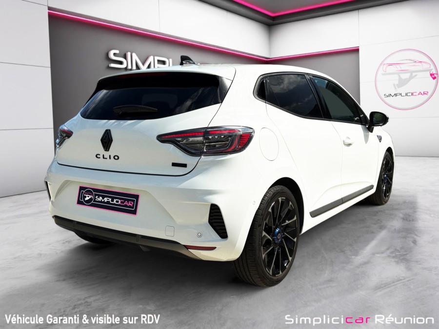 Annonce RENAULT CLIO d'occasion CLIO à Reunion (97)﻿ de 2024
